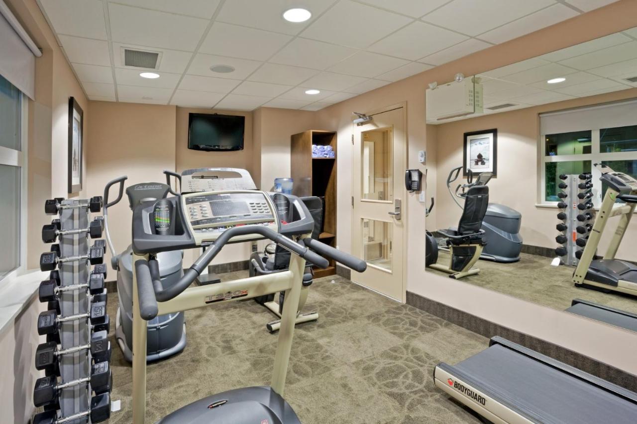 Holiday Inn Hotel & Suites Surrey East - Cloverdale By Ihg Exteriér fotografie
