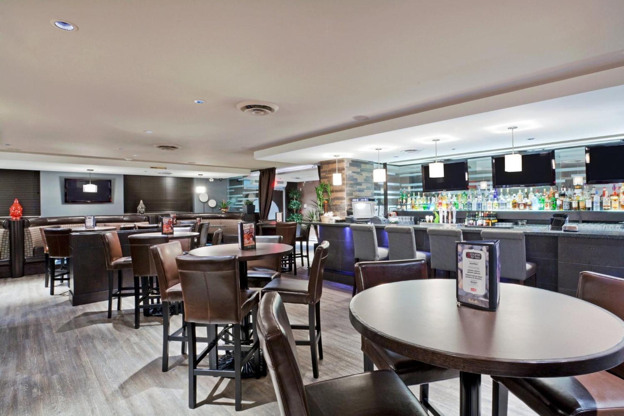 Holiday Inn Hotel & Suites Surrey East - Cloverdale By Ihg Exteriér fotografie