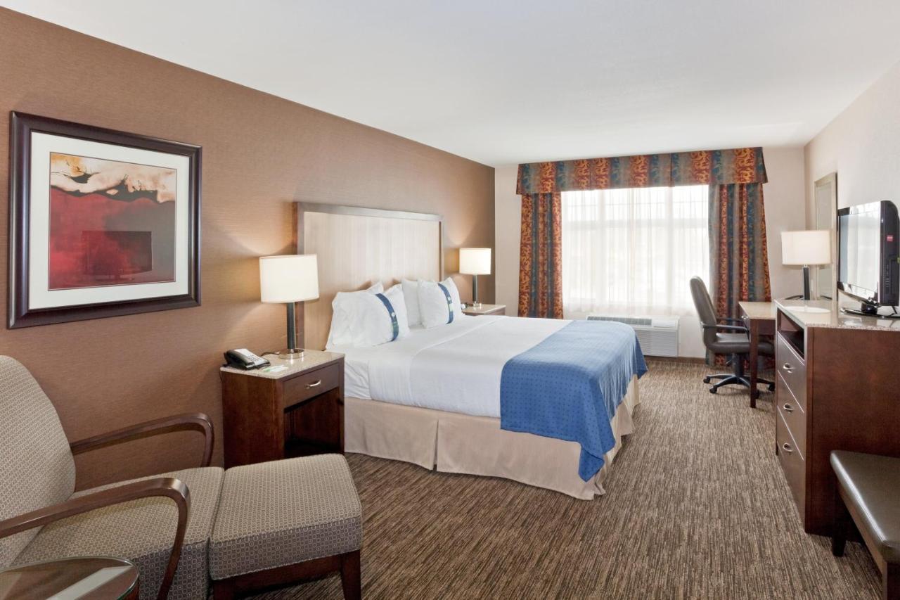Holiday Inn Hotel & Suites Surrey East - Cloverdale By Ihg Exteriér fotografie